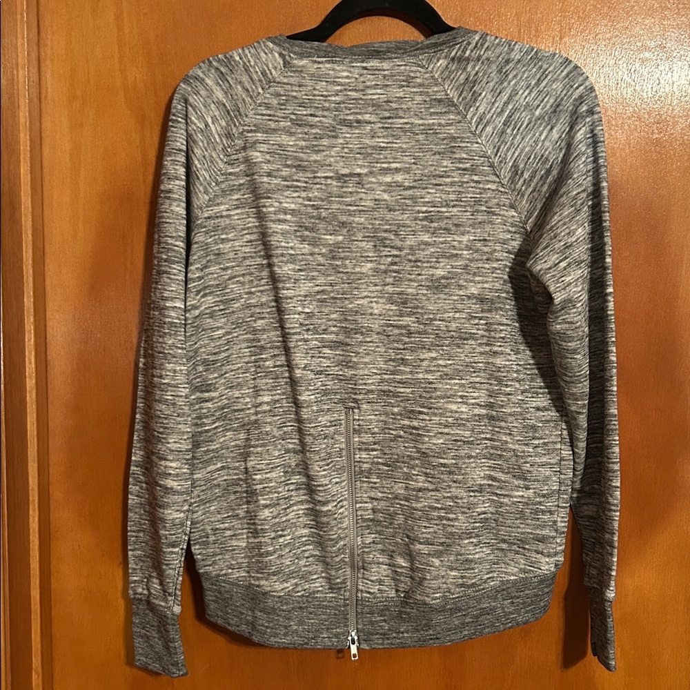 NWT Hard Rock Cafe Gray Ladies Sweat shirt size medium - Picture 2 of 10
